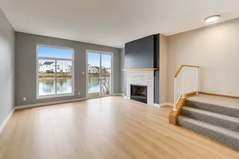 1052 Ripple Ridge Darien IL 60561