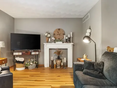 1130 Fox Chase Lane Rockford IL 61107