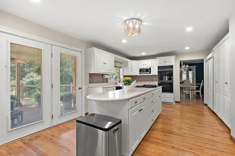 7 Horseshoe Lane Lemont IL 60439
