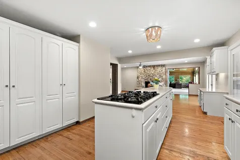 7 Horseshoe Lane Lemont IL 60439