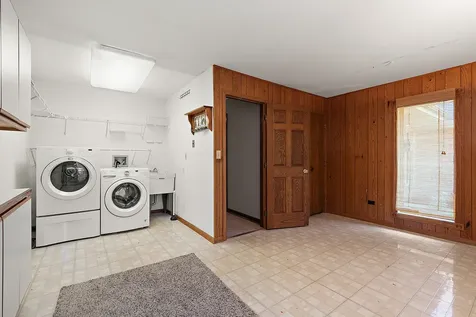 7 Horseshoe Lane Lemont IL 60439