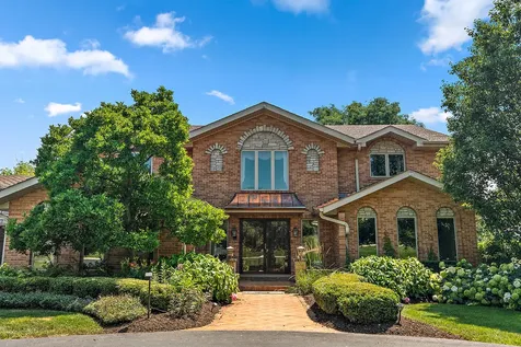 7 Horseshoe Lane Lemont IL 60439