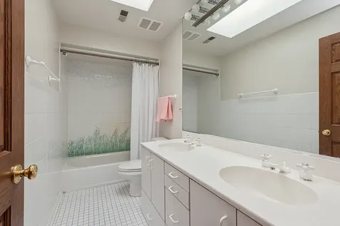 7 Horseshoe Lane Lemont IL 60439