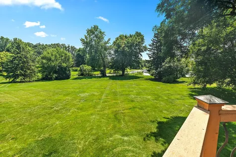 7 Horseshoe Lane Lemont IL 60439