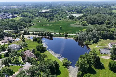 7 Horseshoe Lane Lemont IL 60439