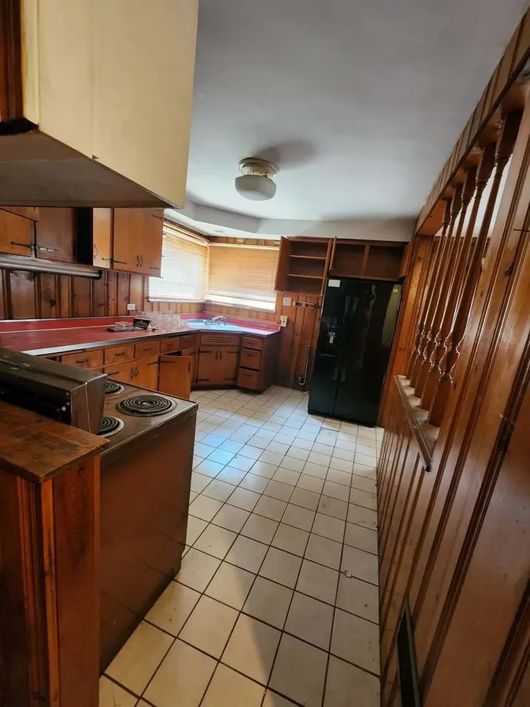 6723 South Euclid Avenue Chicago IL 60649