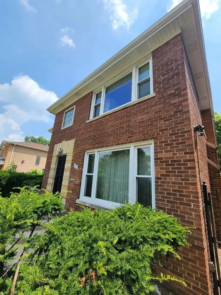 6723 South Euclid Avenue Chicago IL 60649