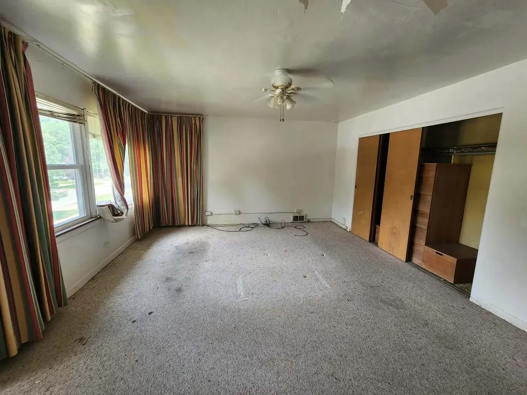 6723 South Euclid Avenue Chicago IL 60649