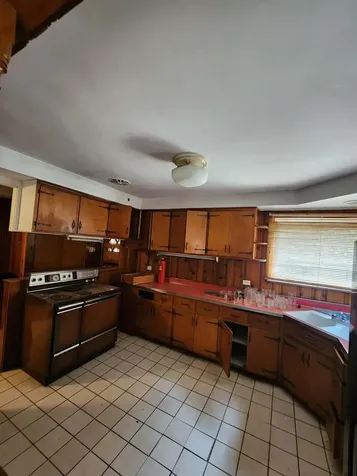 6723 South Euclid Avenue Chicago IL 60649