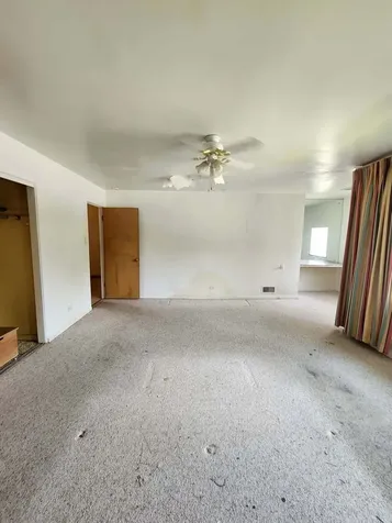 6723 South Euclid Avenue Chicago IL 60649