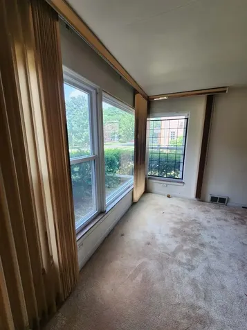6723 South Euclid Avenue Chicago IL 60649