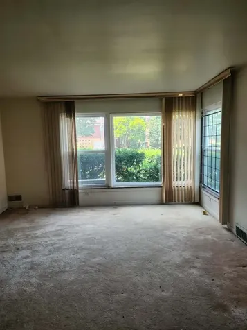 6723 South Euclid Avenue Chicago IL 60649