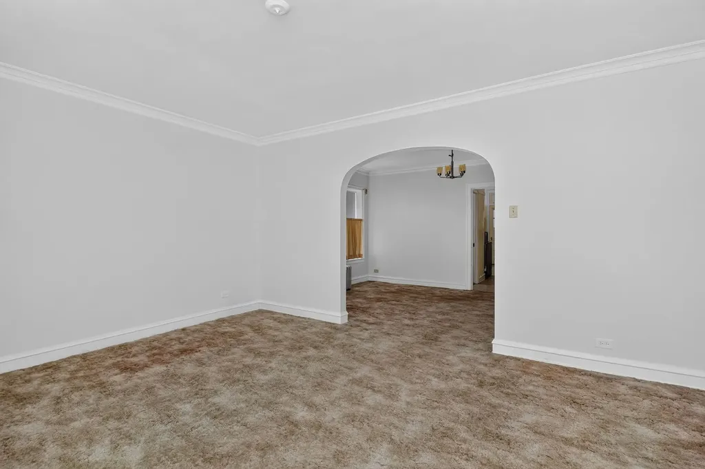 5644-46 West Melrose Street Chicago IL 60634