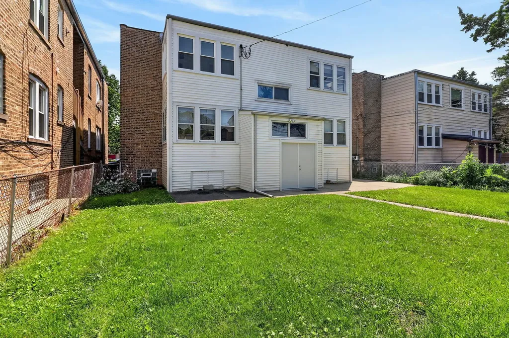 5644-46 West Melrose Street Chicago IL 60634