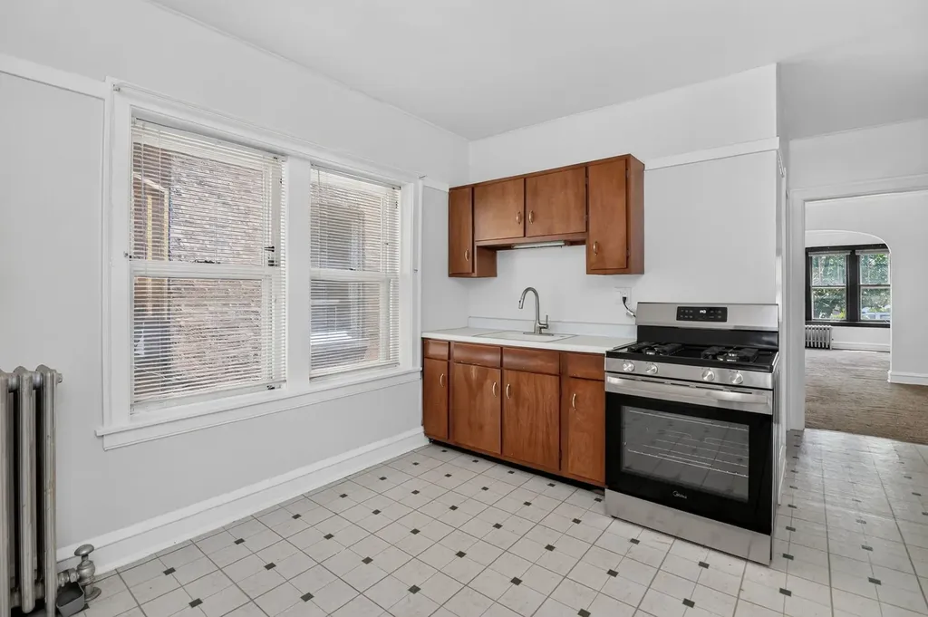 5644-46 West Melrose Street Chicago IL 60634