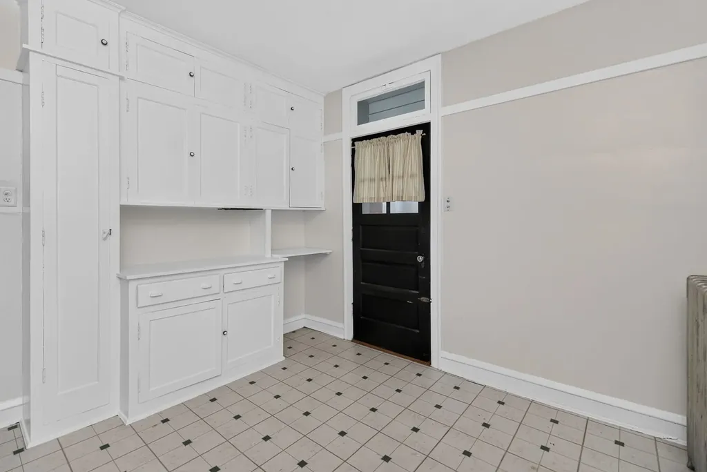 5644-46 West Melrose Street Chicago IL 60634