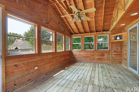 10113 West Crissy Avenue Beach Park IL 60099