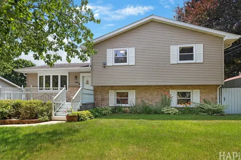 10113 West Crissy Avenue Beach Park IL 60099