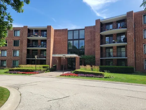 1505 East Central Road Arlington Heights IL 60005