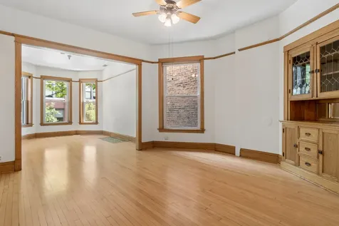 2838 North Sheffield Avenue Chicago IL 60657