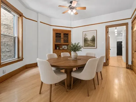 2838 North Sheffield Avenue Chicago IL 60657