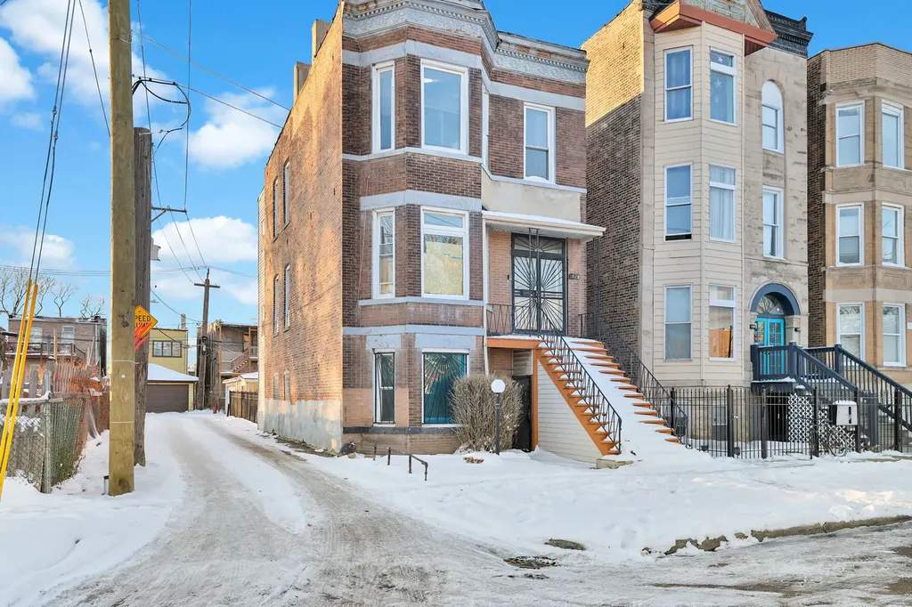 1828 South Trumbull Avenue Chicago IL 60623