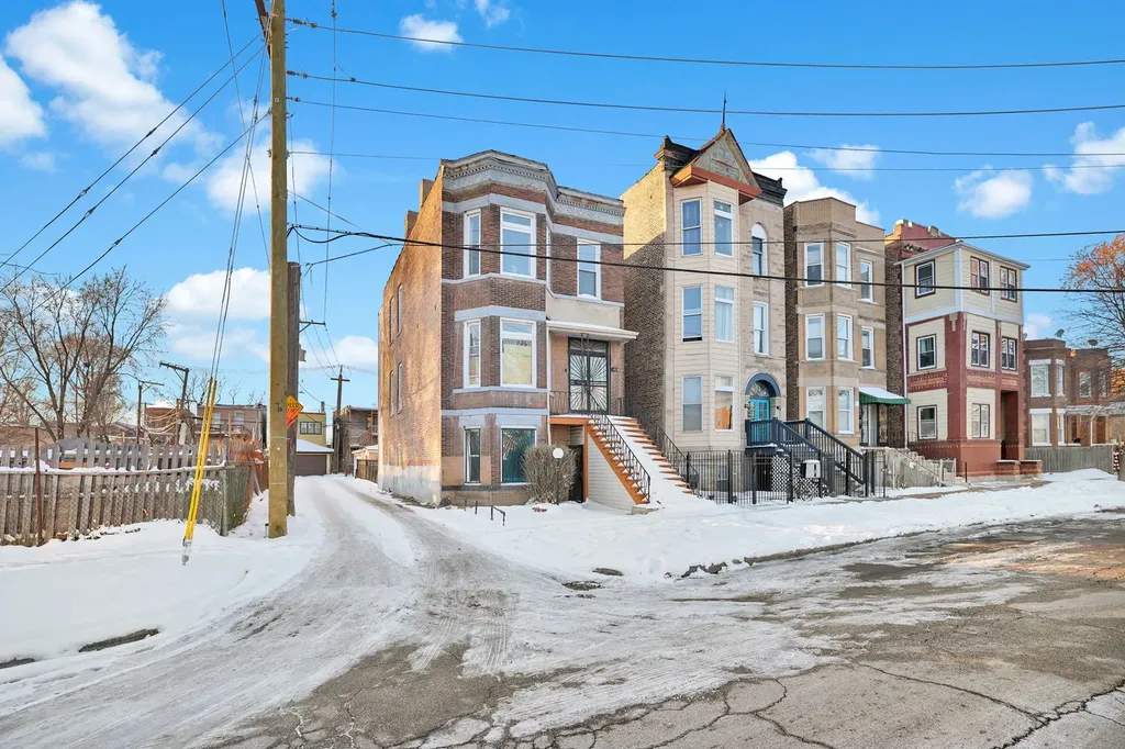 1828 South Trumbull Avenue Chicago IL 60623