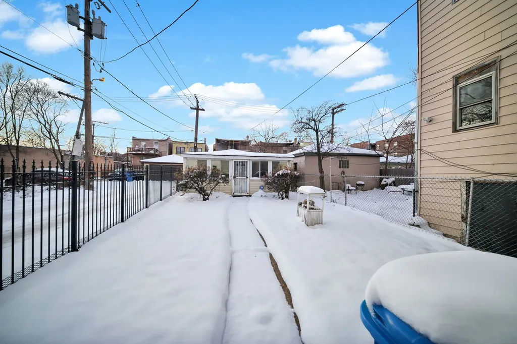 1828 South Trumbull Avenue Chicago IL 60623