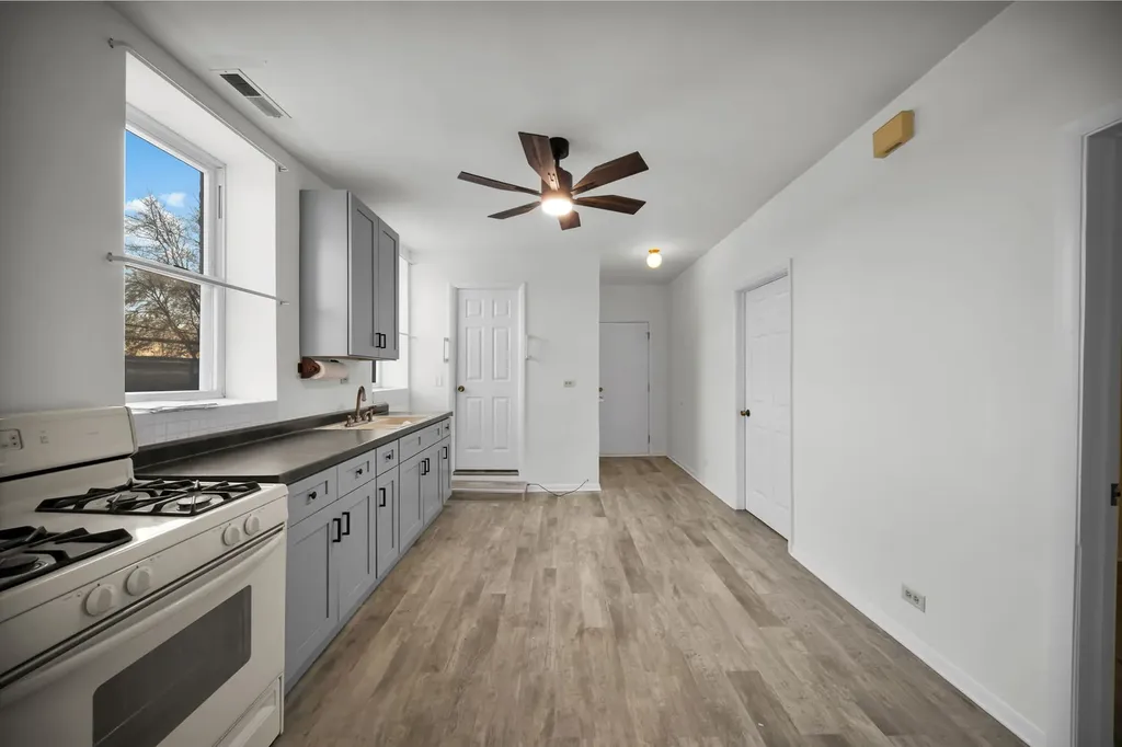 1828 South Trumbull Avenue Chicago IL 60623