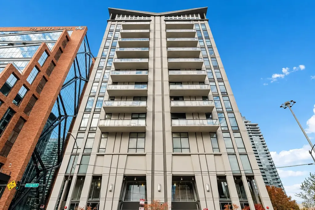 740 West Fulton Street Chicago IL 60661