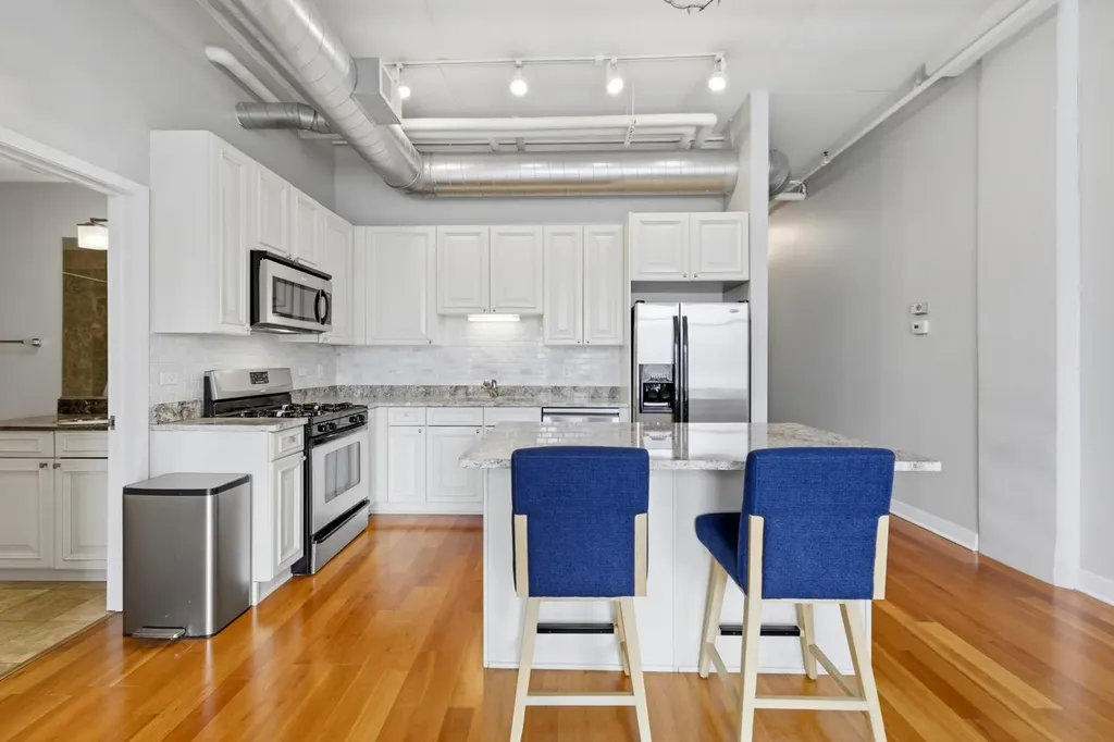 740 West Fulton Street Chicago IL 60661