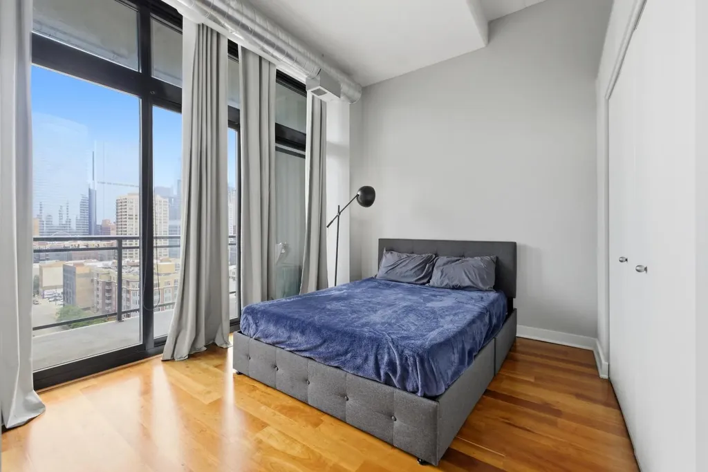 740 West Fulton Street Chicago IL 60661