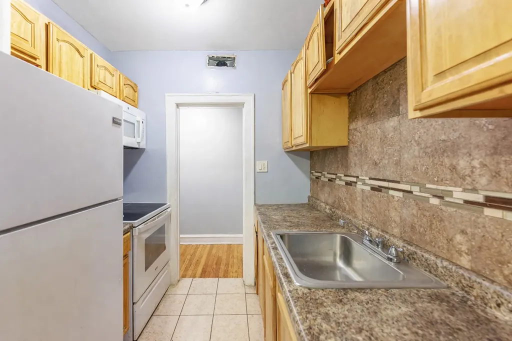 1513 West 87th Street Chicago IL 60620