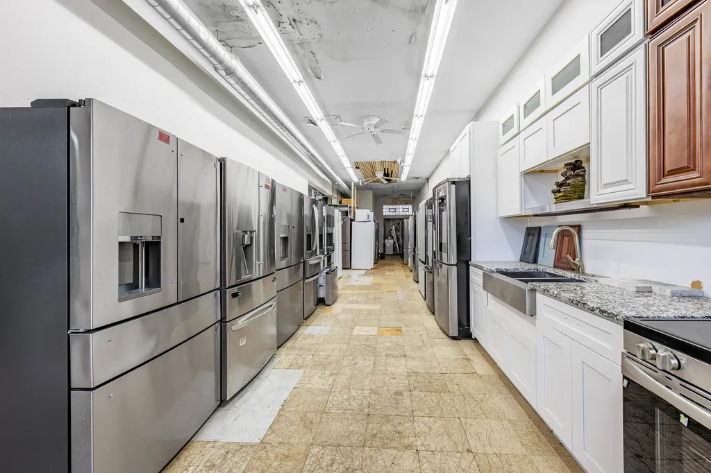 1513 West 87th Street Chicago IL 60620