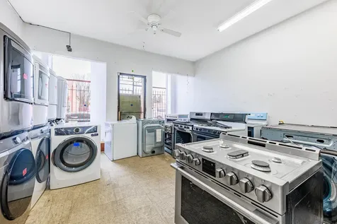 1513 West 87th Street Chicago IL 60620