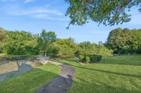2713 South Embers Lane Arlington Heights IL 60005