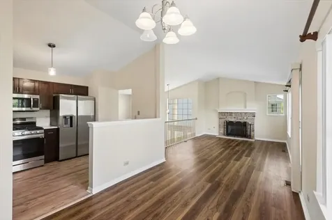 2713 South Embers Lane Arlington Heights IL 60005