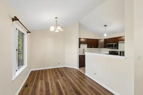 2713 South Embers Lane Arlington Heights IL 60005