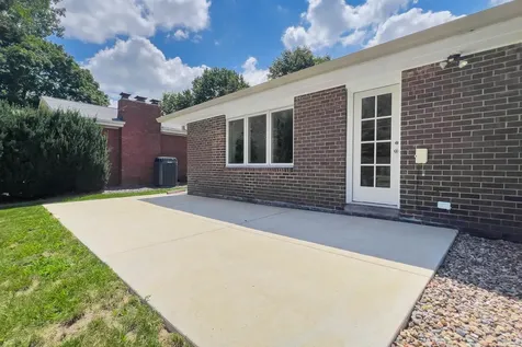 802 Karin Drive Normal IL 61761