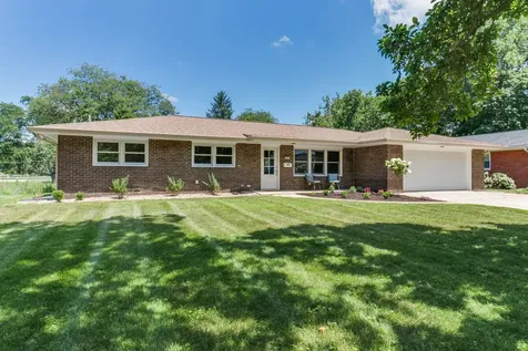 802 Karin Drive Normal IL 61761