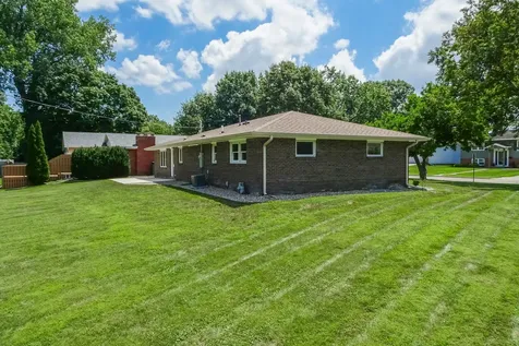 802 Karin Drive Normal IL 61761