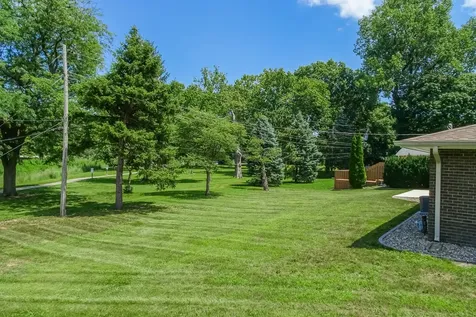 802 Karin Drive Normal IL 61761