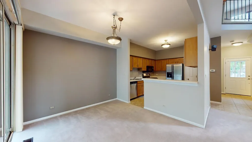 1237 Cranbrook Drive Schaumburg IL 60193