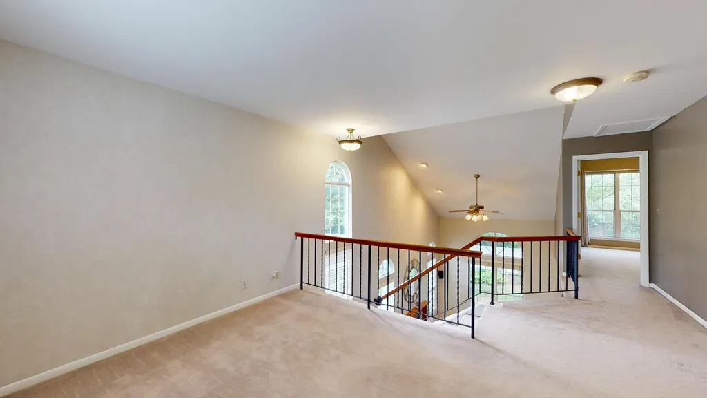 1237 Cranbrook Drive Schaumburg IL 60193