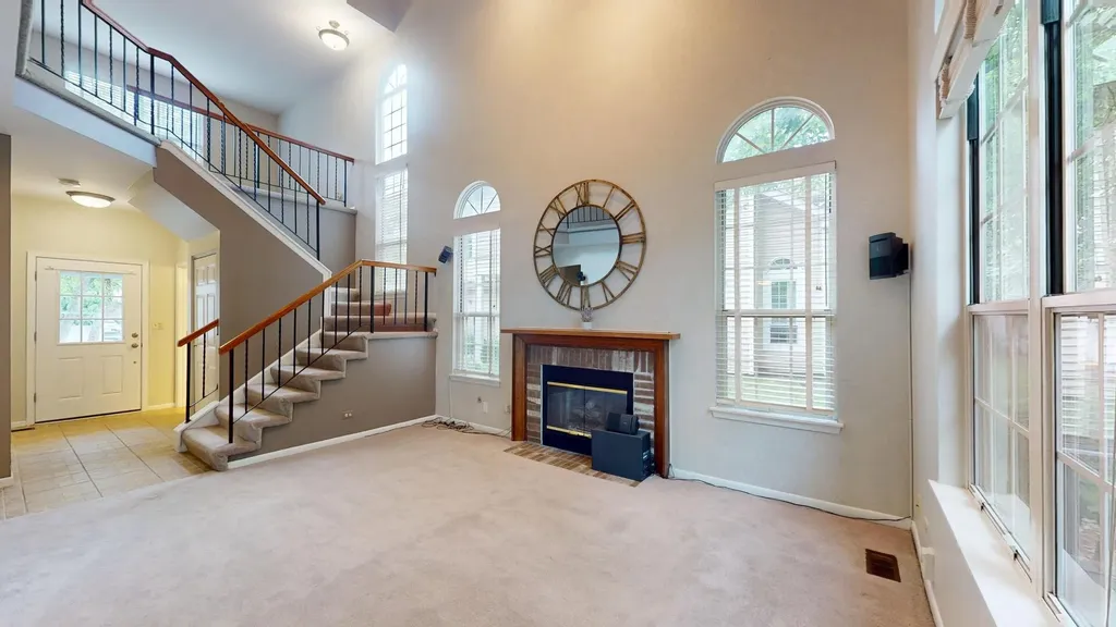 1237 Cranbrook Drive Schaumburg IL 60193