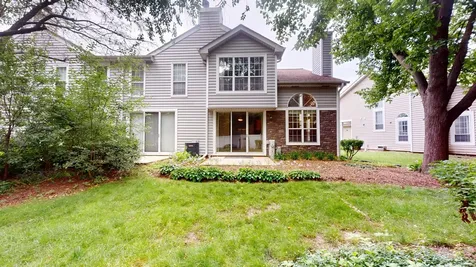 1237 Cranbrook Drive Schaumburg IL 60193