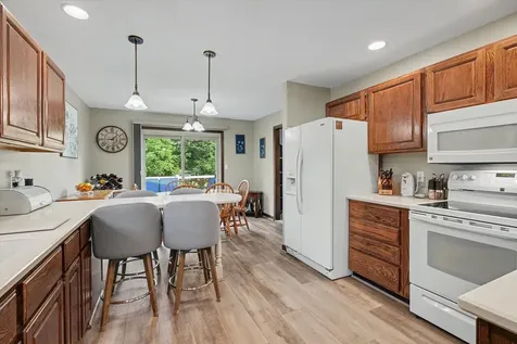 29 Dunlap Sidney IL 61877