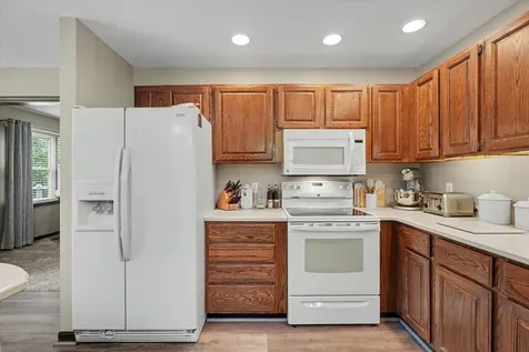 29 Dunlap Sidney IL 61877