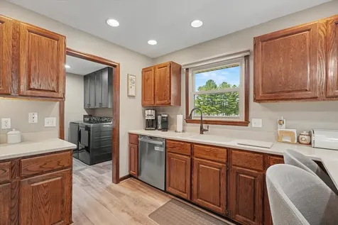 29 Dunlap Sidney IL 61877