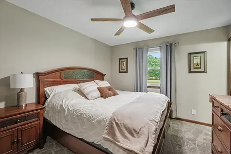 29 Dunlap Sidney IL 61877